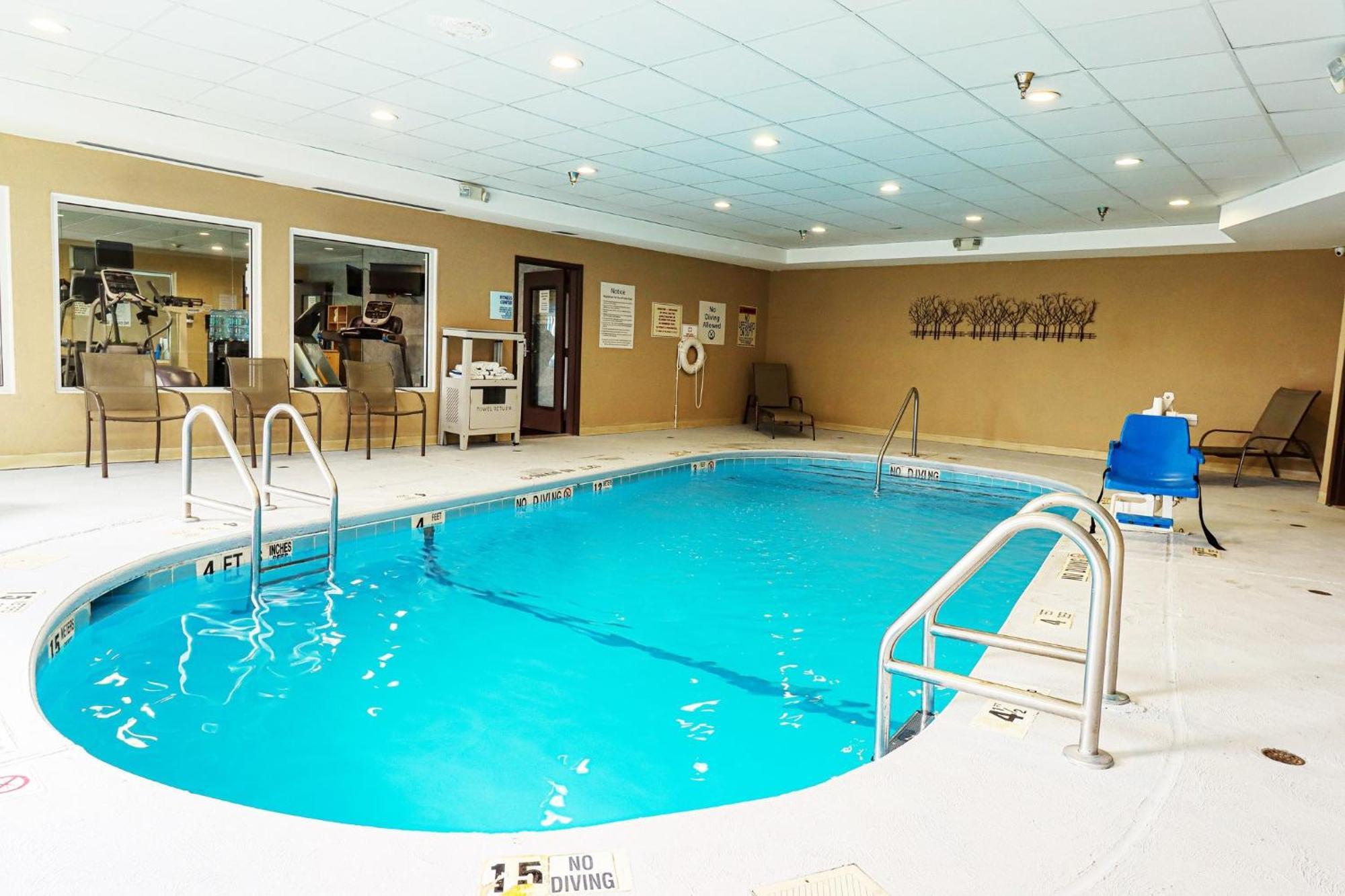 Holiday Inn Express And Suites Meriden By Ihg Eksteriør bilde