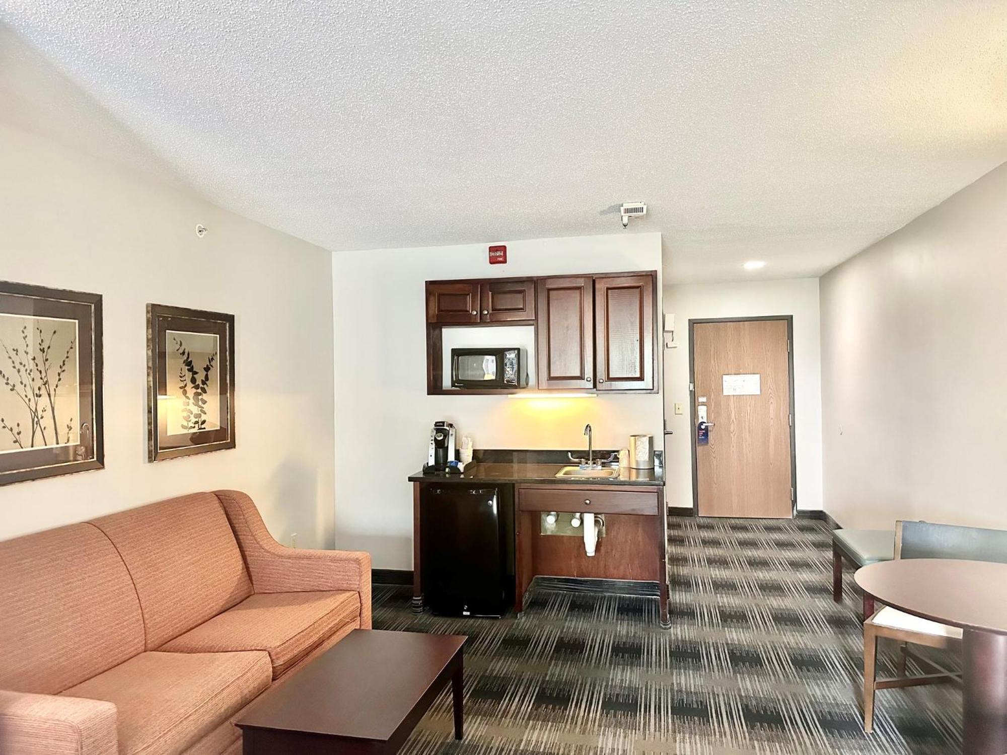 Holiday Inn Express And Suites Meriden By Ihg Eksteriør bilde