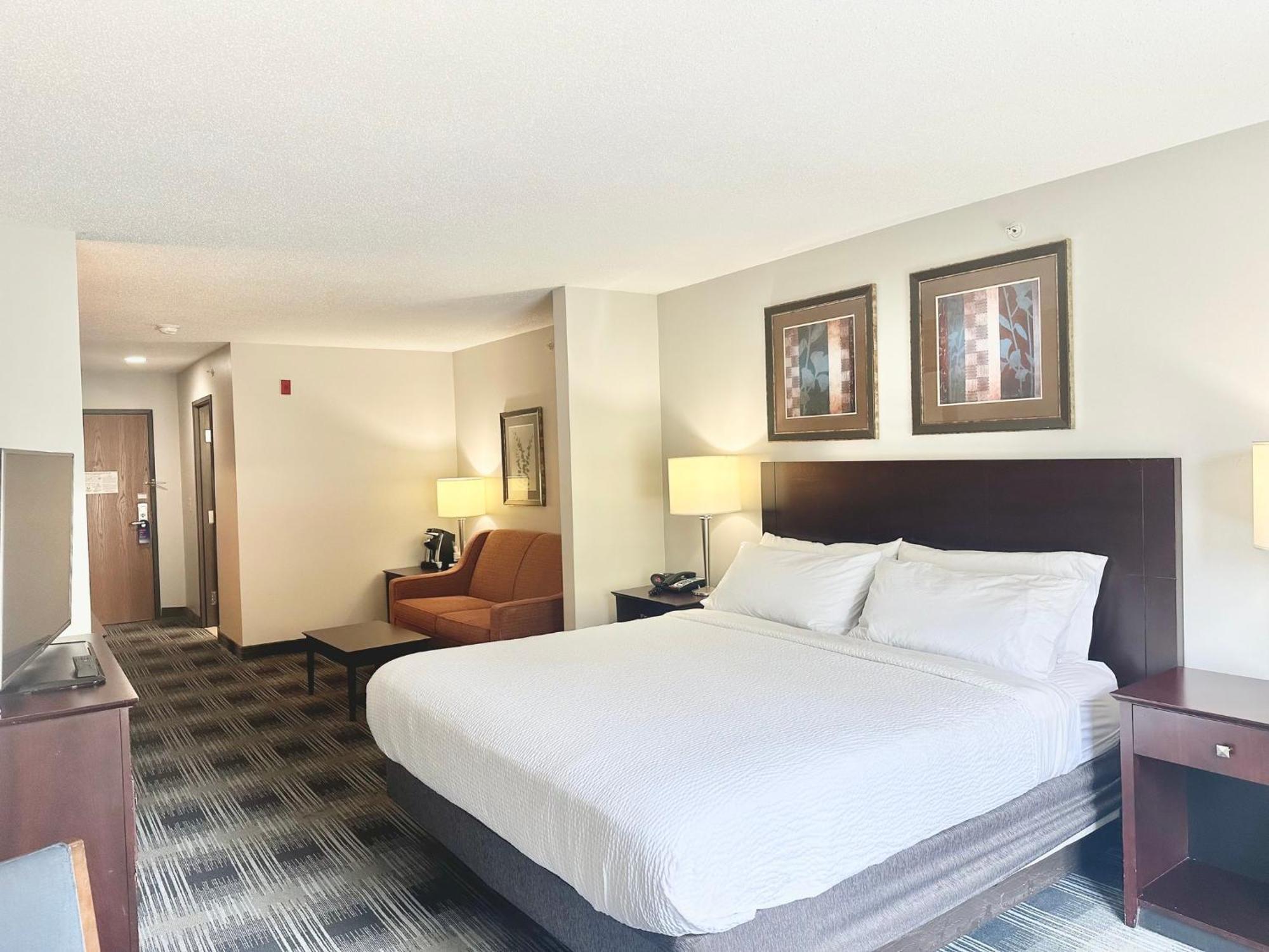Holiday Inn Express And Suites Meriden By Ihg Eksteriør bilde