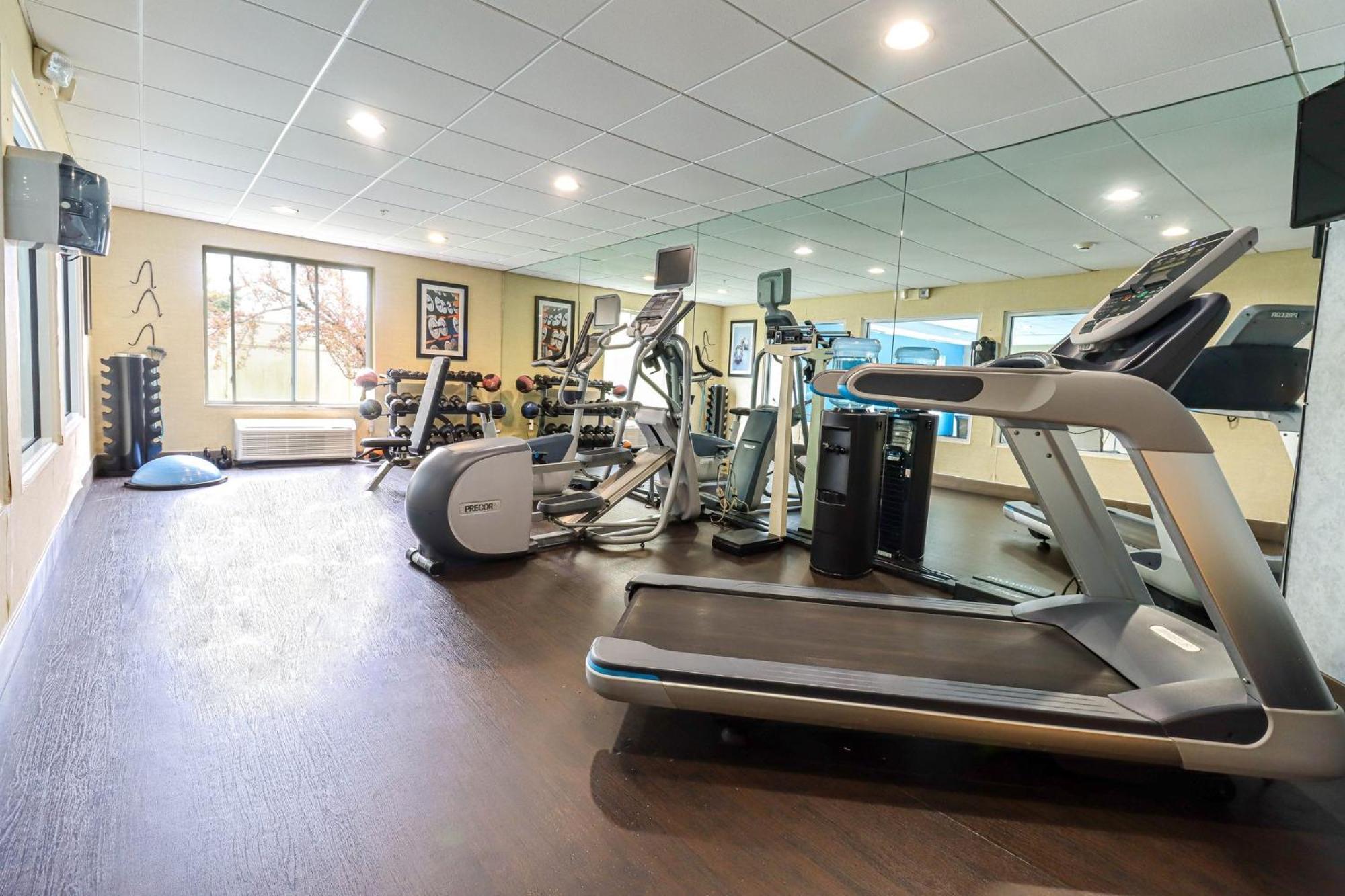 Holiday Inn Express And Suites Meriden By Ihg Eksteriør bilde