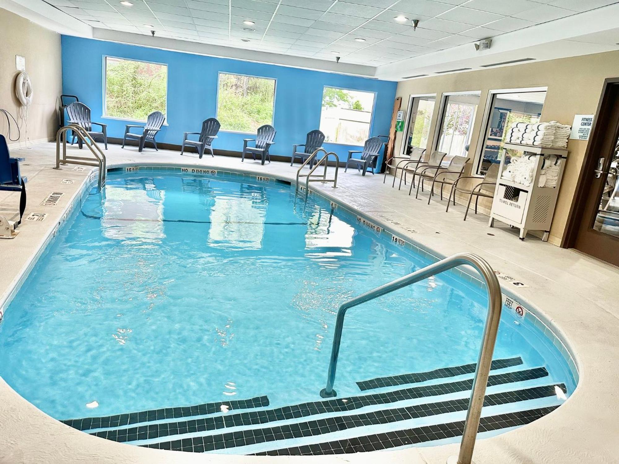 Holiday Inn Express And Suites Meriden By Ihg Eksteriør bilde