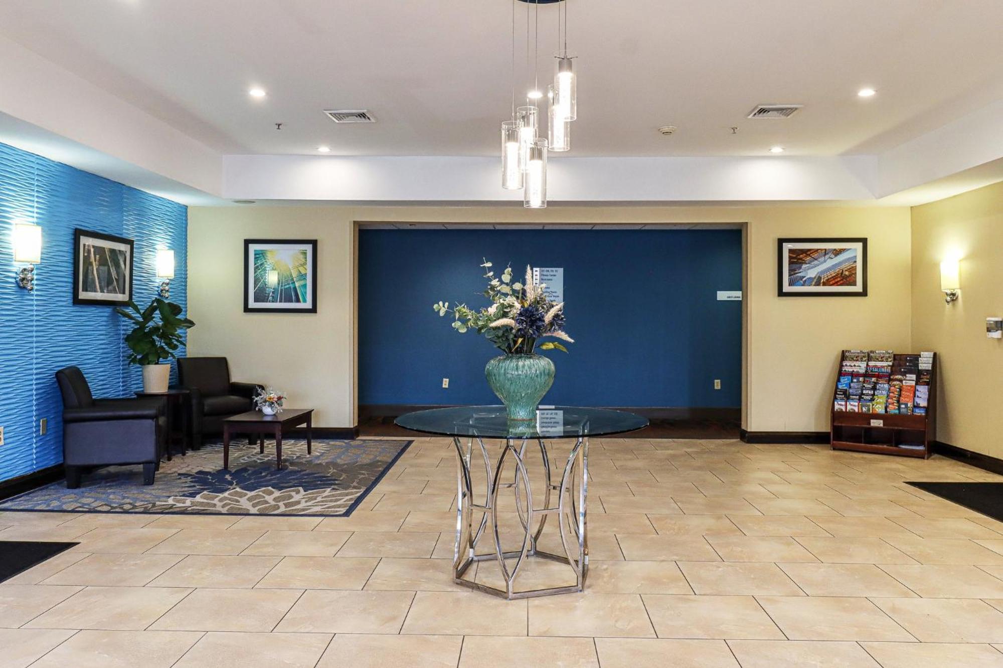 Holiday Inn Express And Suites Meriden By Ihg Eksteriør bilde