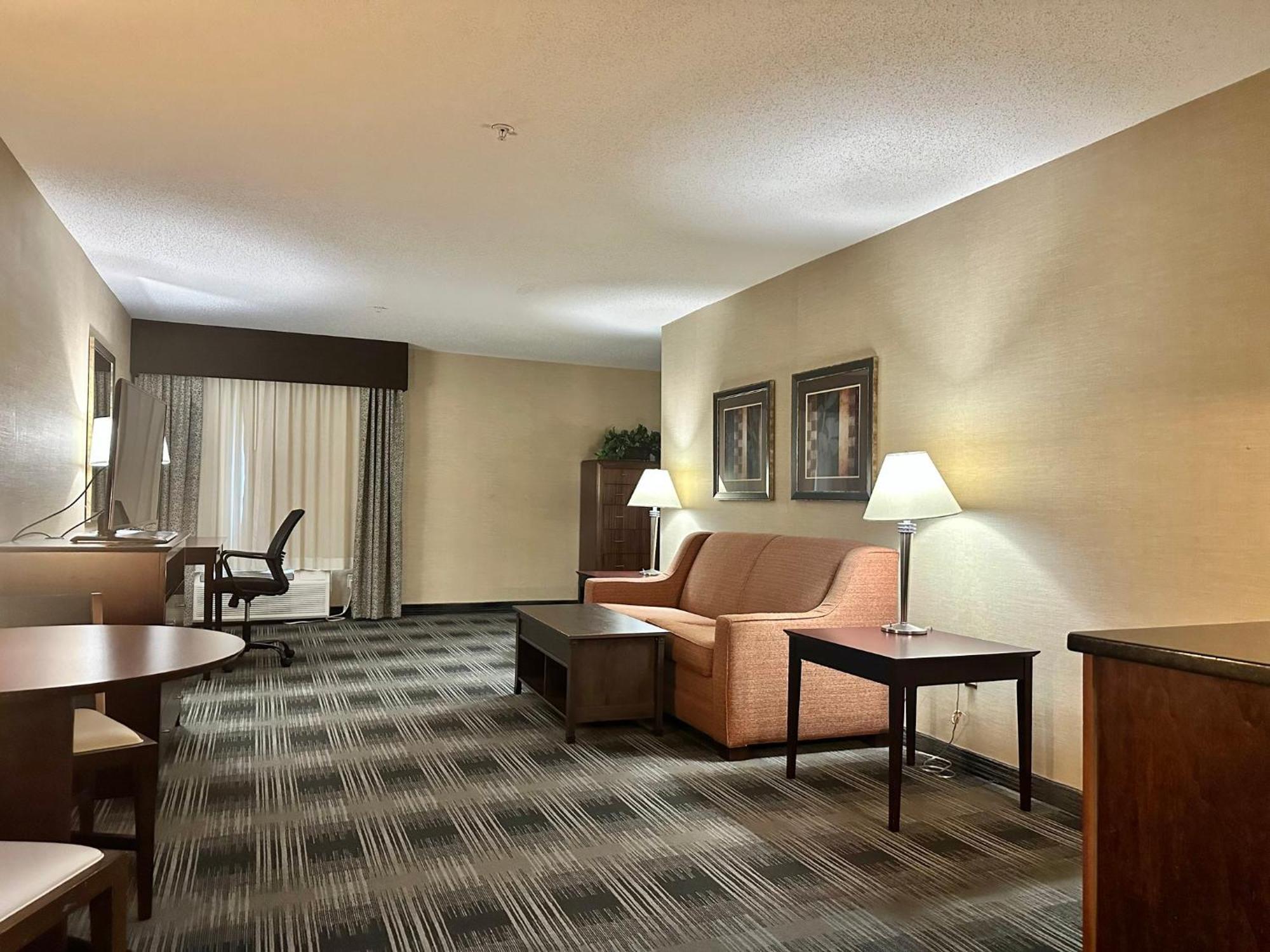 Holiday Inn Express And Suites Meriden By Ihg Eksteriør bilde